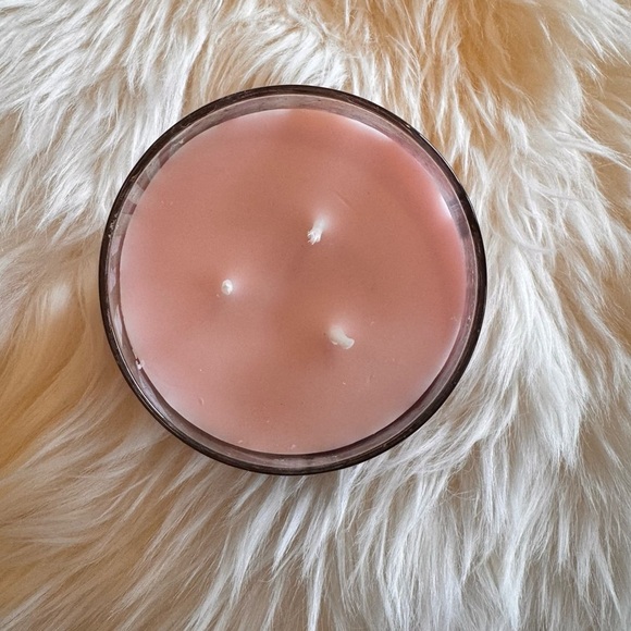 Yankee Candle Discontinued 14.5 Oz‎ Desert Blooms Candle Pink Glass Jar 3-wick - Picture 5 of 5